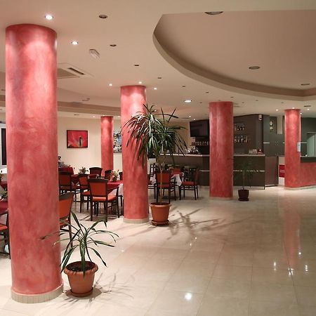 Hotel Sea Breeze Sitía Extérieur photo