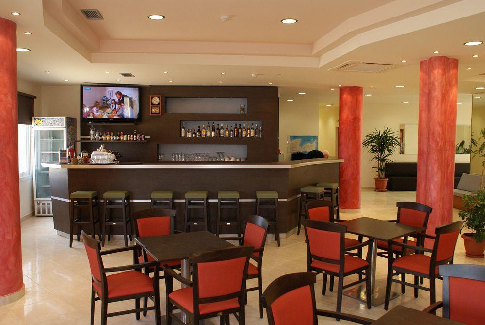 Hotel Sea Breeze Sitía Extérieur photo
