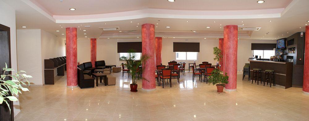 Hotel Sea Breeze Sitía Extérieur photo