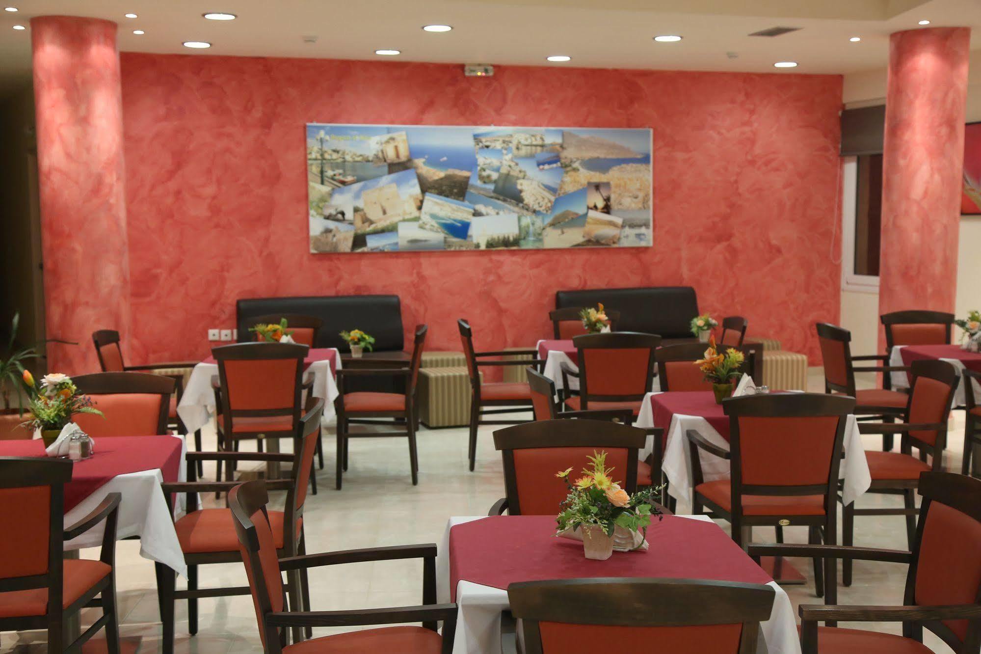 Hotel Sea Breeze Sitía Extérieur photo