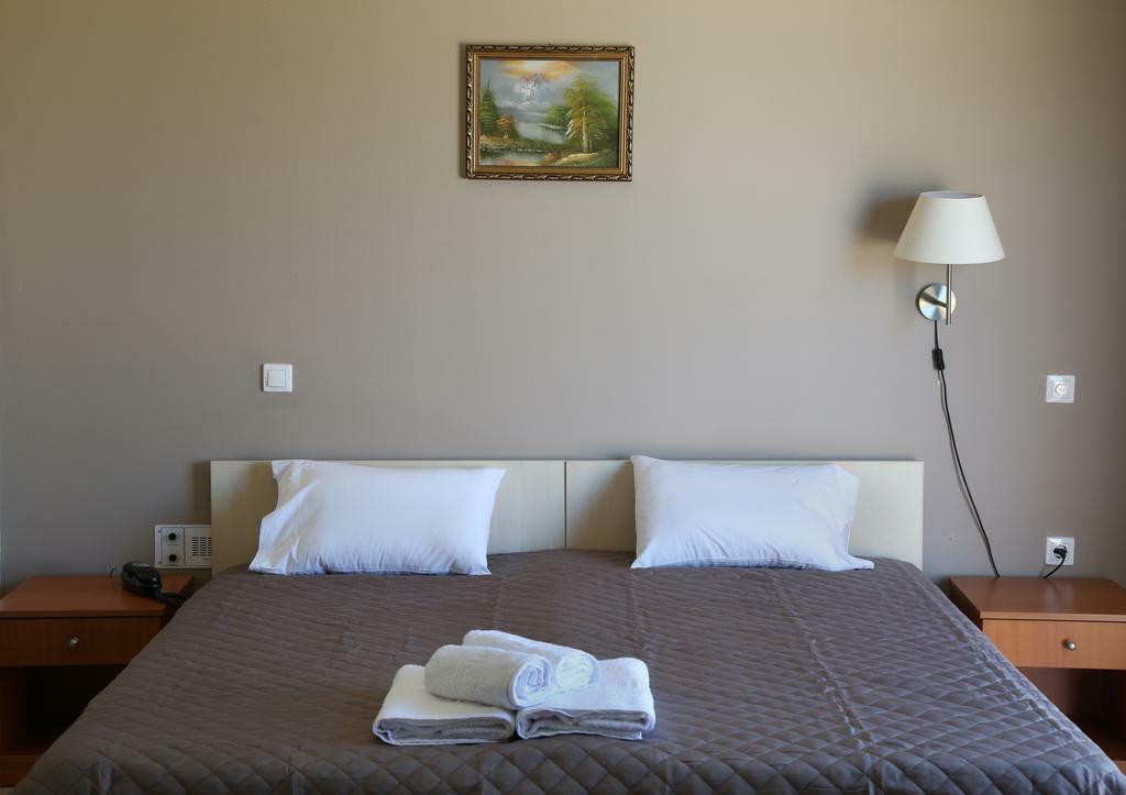 Hotel Sea Breeze Sitía Extérieur photo